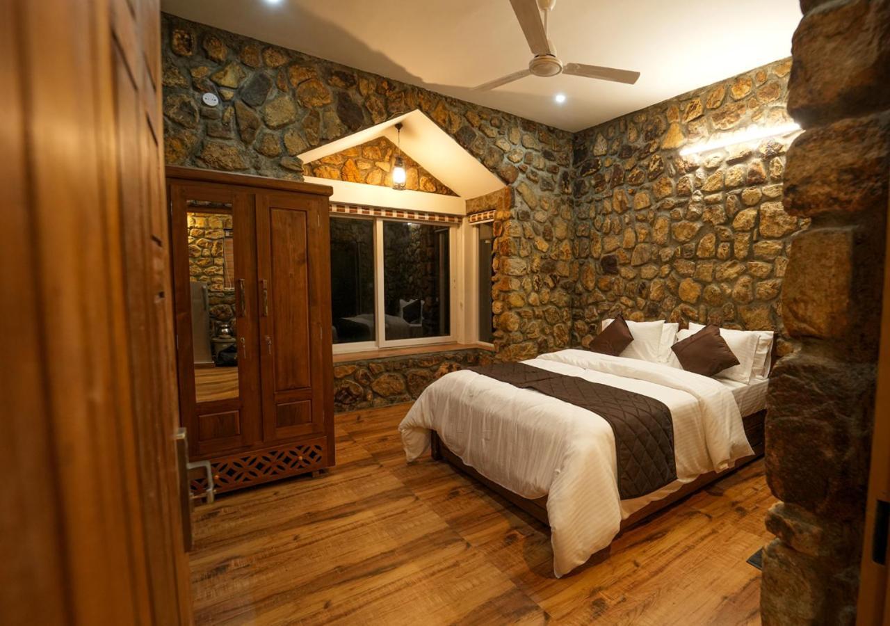 Tiyans Stone Castle Private Tea Villa Vagamon By Voye Homes Eksteriør billede