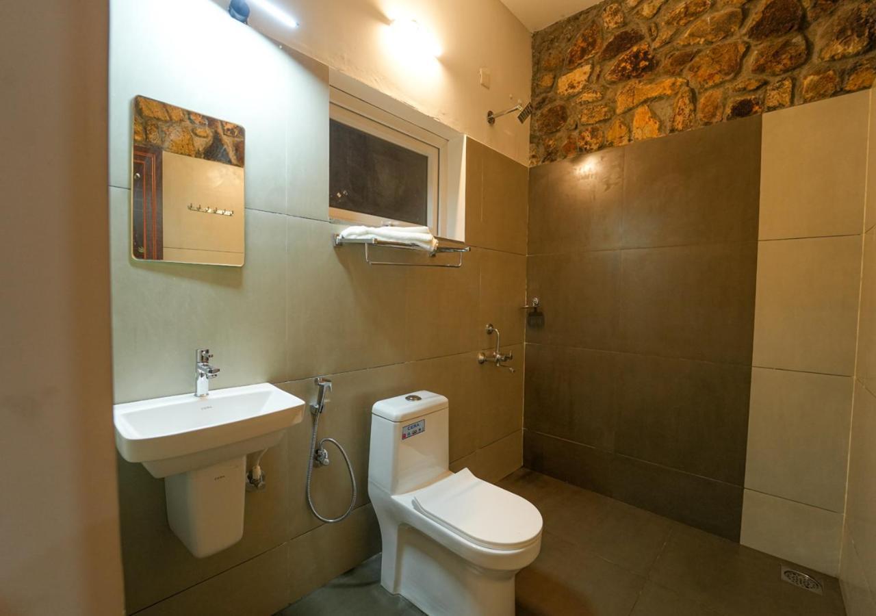 Tiyans Stone Castle Private Tea Villa Vagamon By Voye Homes Eksteriør billede