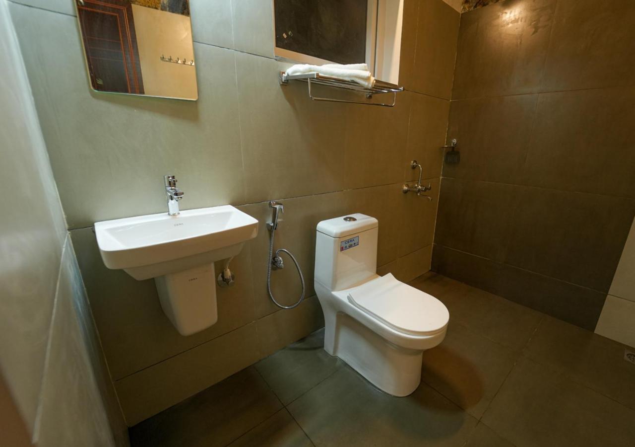 Tiyans Stone Castle Private Tea Villa Vagamon By Voye Homes Eksteriør billede