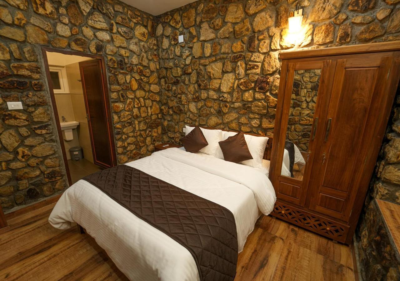 Tiyans Stone Castle Private Tea Villa Vagamon By Voye Homes Eksteriør billede
